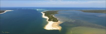 Inskip Point - Rainbow Beach 2015 - QLD (PBH4 00 19135)